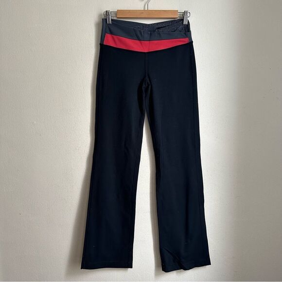 Lululemon Astro Pant Black White Pink Shell Yoga Pilates - Picture 1 of 4